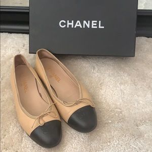 Authentic Chanel ballerina flats size 39 1/2